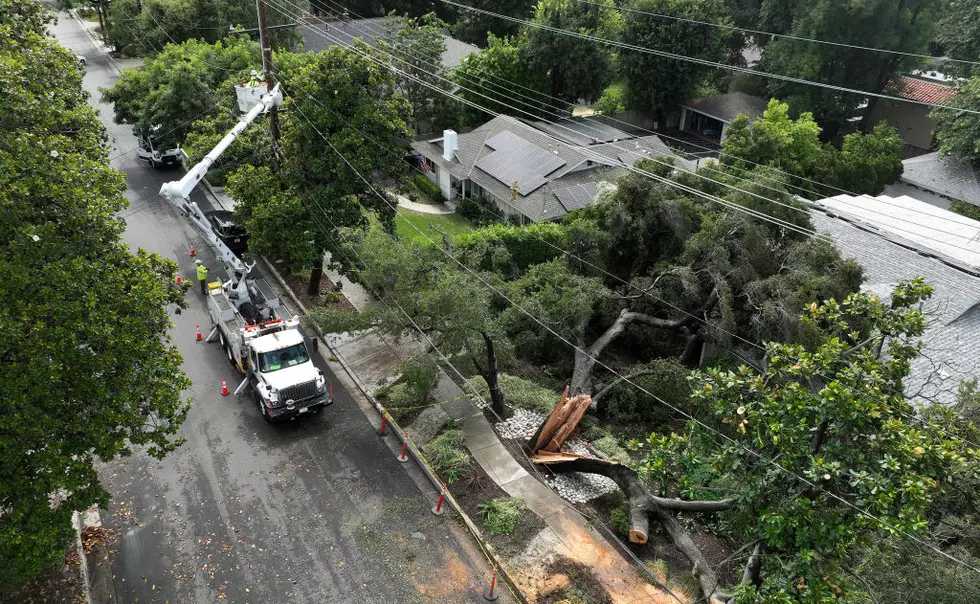 Strong Winds Knock Out Power To Thousands In Western New York