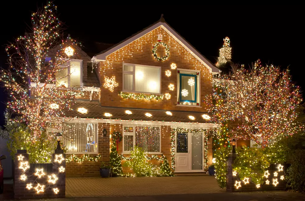 Light Up Buffalo in 2025— Show Us Your Brightest and Most Beautiful Holiday Displays